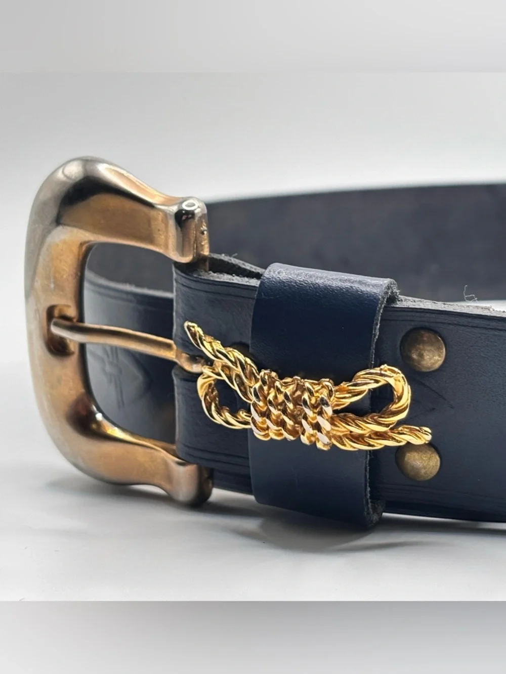Vintage Italian Leather Belt Gold Rope Detail Small 27 Western Boho - Picture 4 of 8